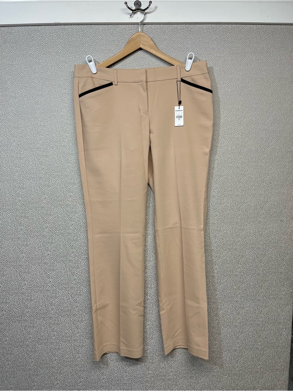 🆕 12 Express Editor Tailored Beige Women's Dress Pants with Black Trim NWT